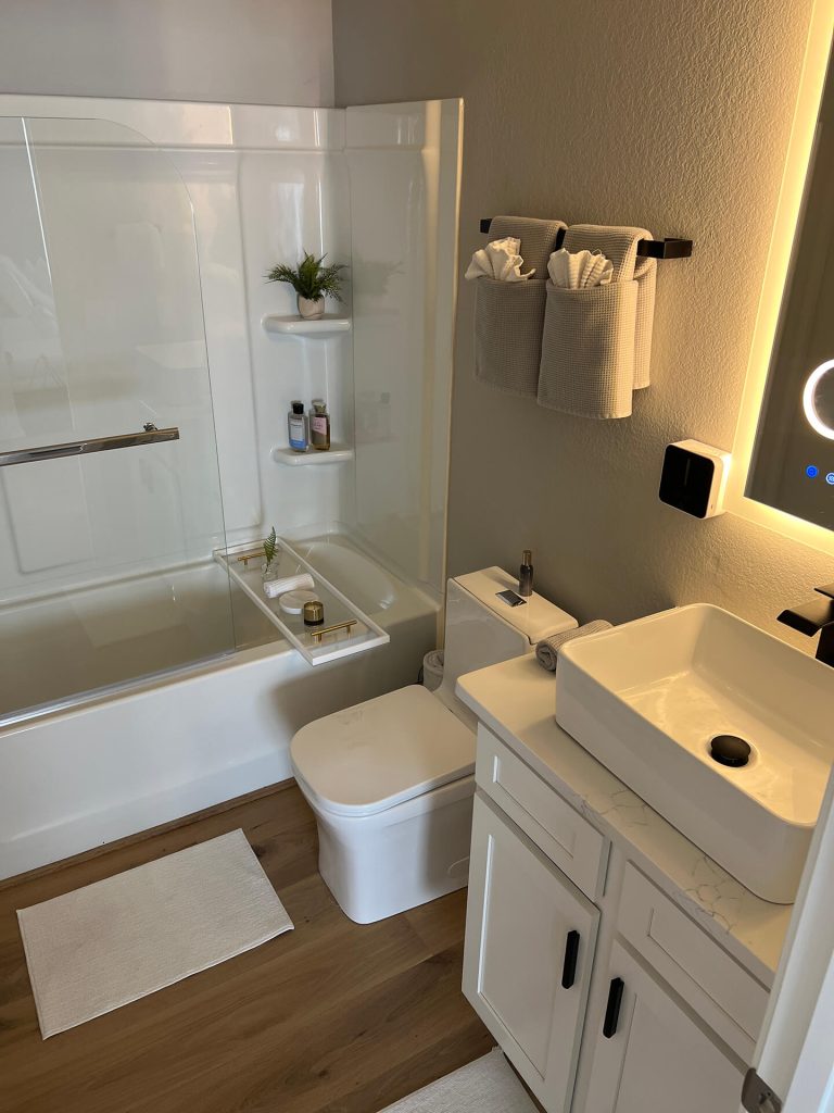 water-resistant-vinyl-flooring-kitchen-charlotte